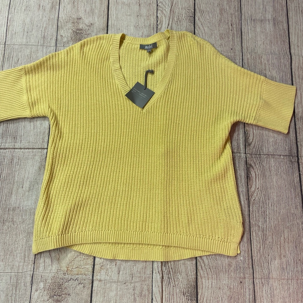 😍 NWT Marled Yellow v neck short Sleeve sweater size Large
